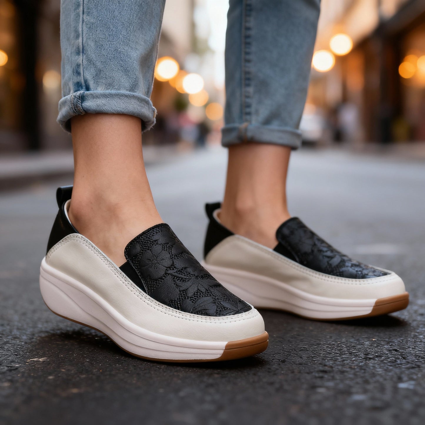 Women's Floral-Embossed Vegan Leather Loafers Corvine