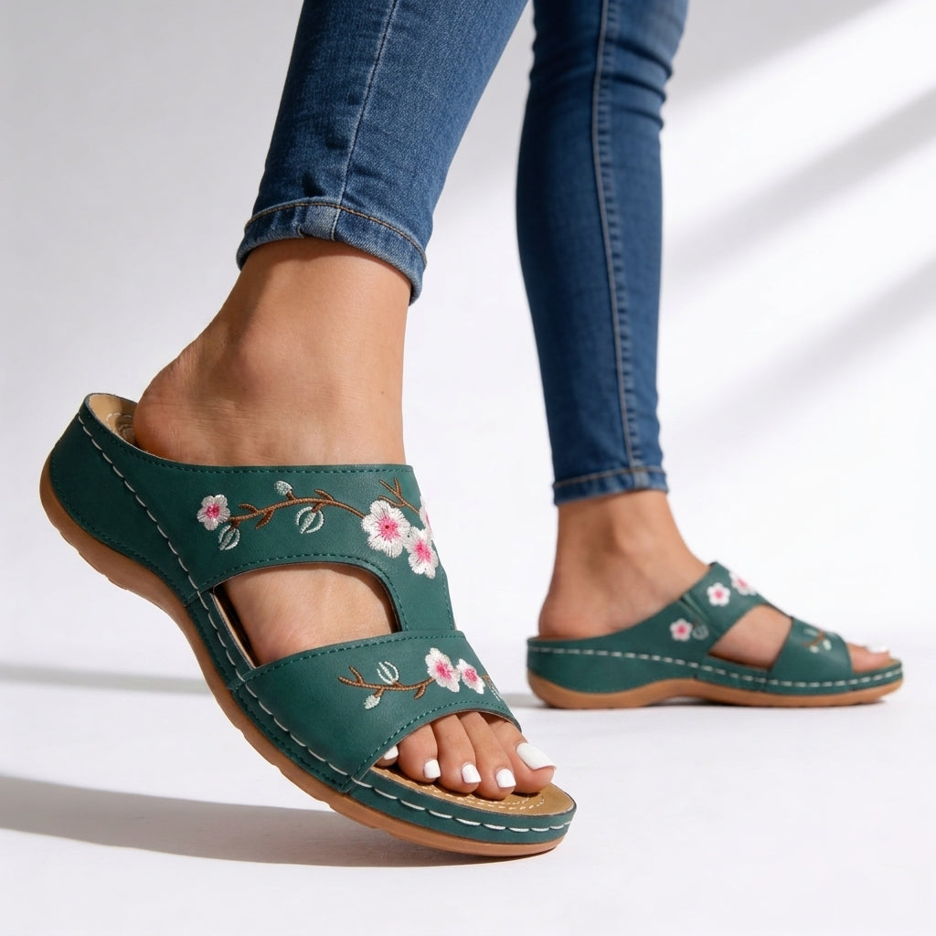 Women's Floral Embroidered Leather Sandals Corvine
