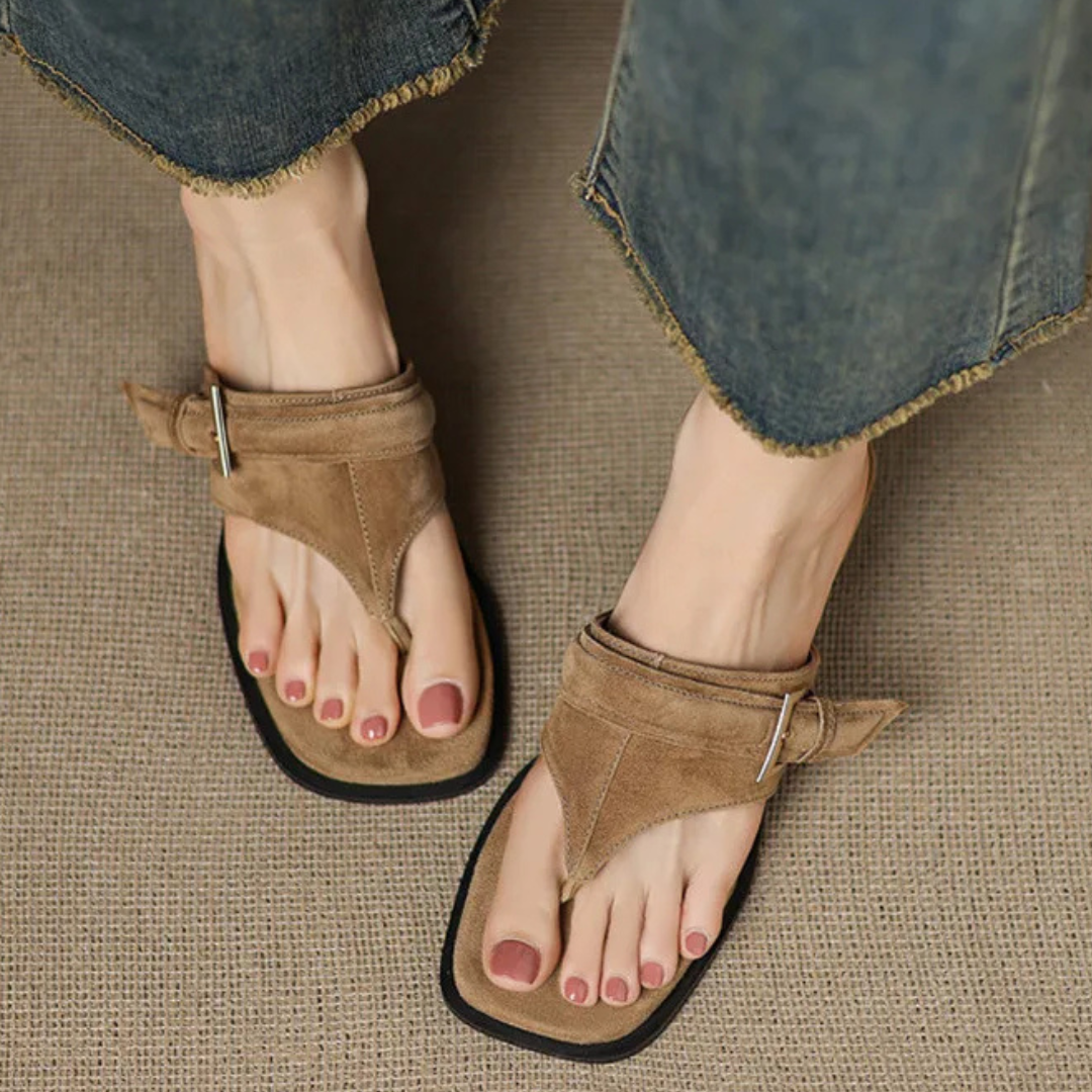Women's Genuine Leather Kitten Heel Mules Corvine
