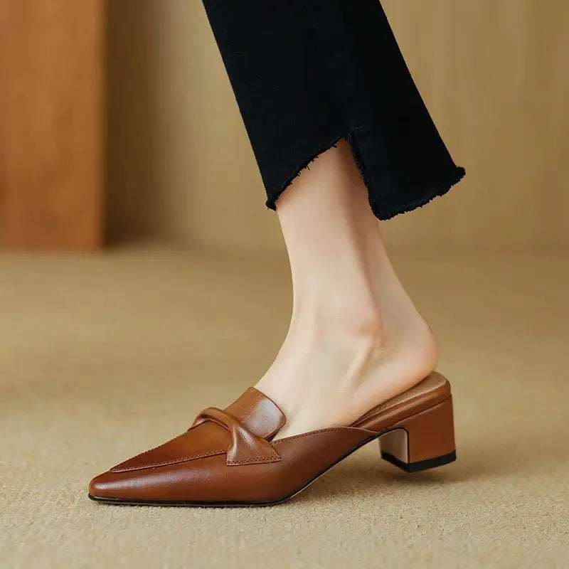 Women's Genuine Leather Pointed-Toe Mules Corvine