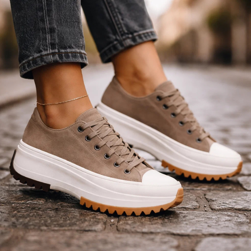 Women's Genuine Leather Retro Platform Trainers Corvine