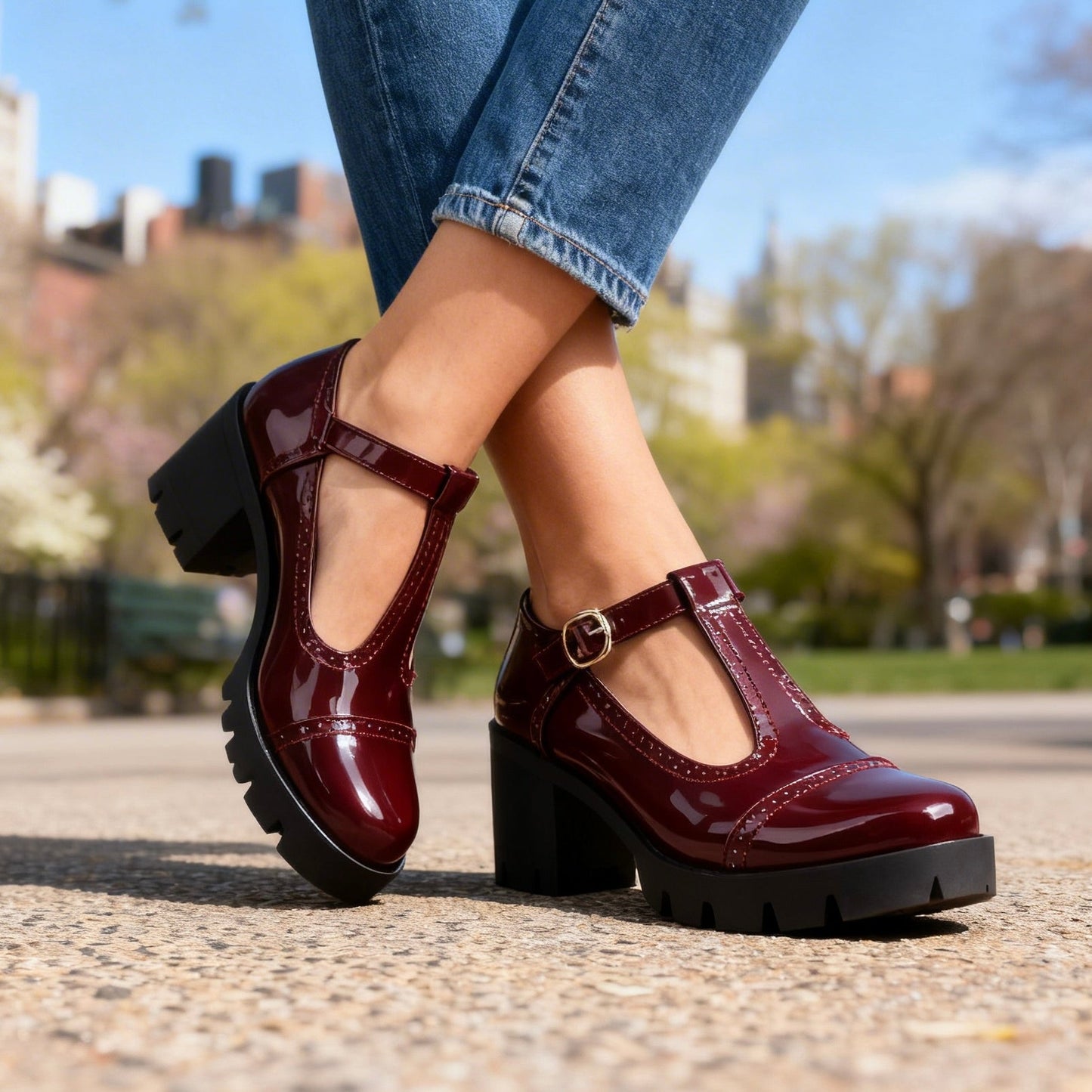 Women's Glossy Patent Brogue Loafers Corvine