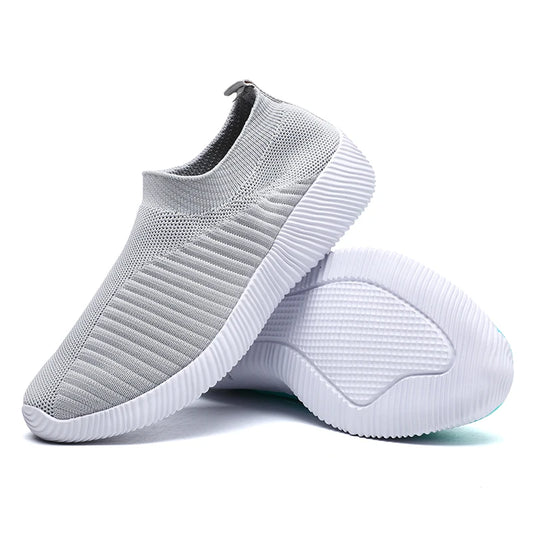 Women's High-Quality Slip-On Black Flats Corvine