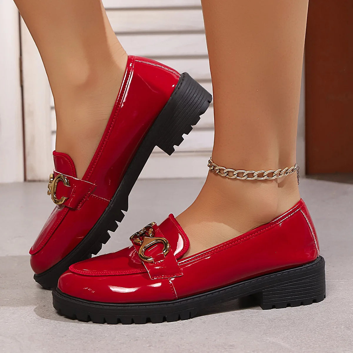 Women's High-Shine Patent Leather Loafers Corvine