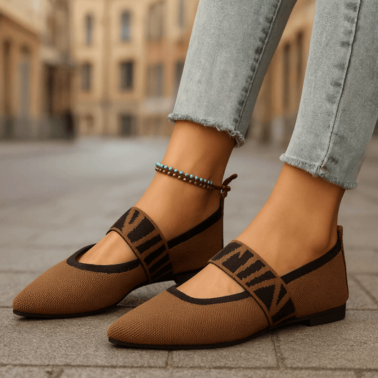 Women's Lightweight Knit Black Flats Corvine