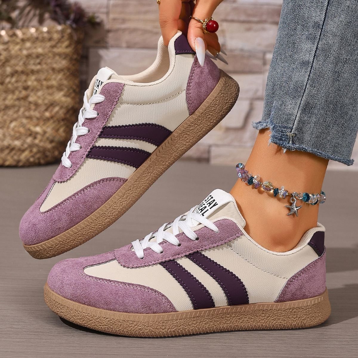 Women's Lightweight Retro Style Trainers Corvine