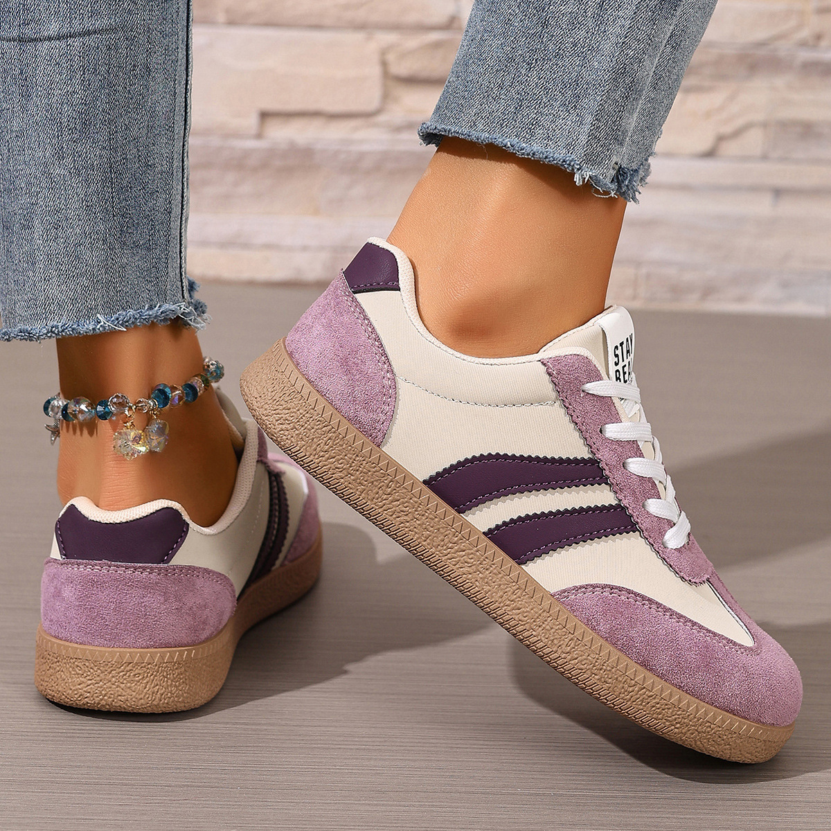 Women's Lightweight Retro Style Trainers Corvine