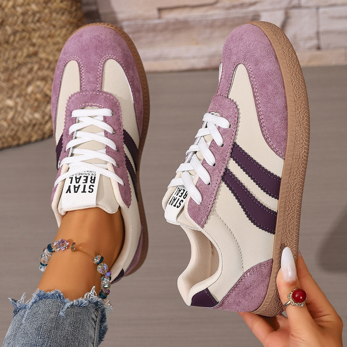 Women's Lightweight Retro Style Trainers Corvine