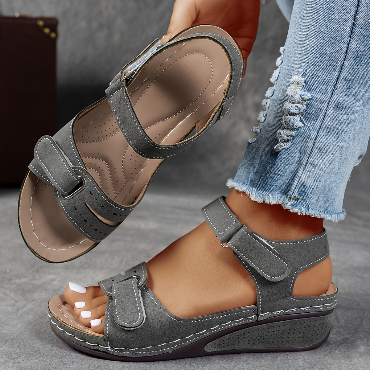 Women's Lightweight Vegan Breathable Sandals Corvine