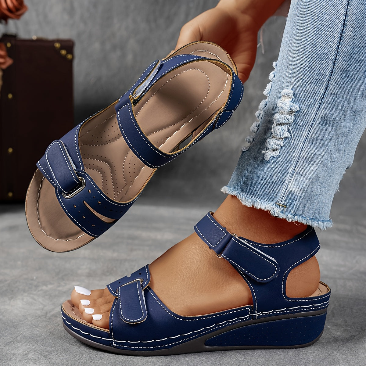 Women's Lightweight Vegan Breathable Sandals Corvine