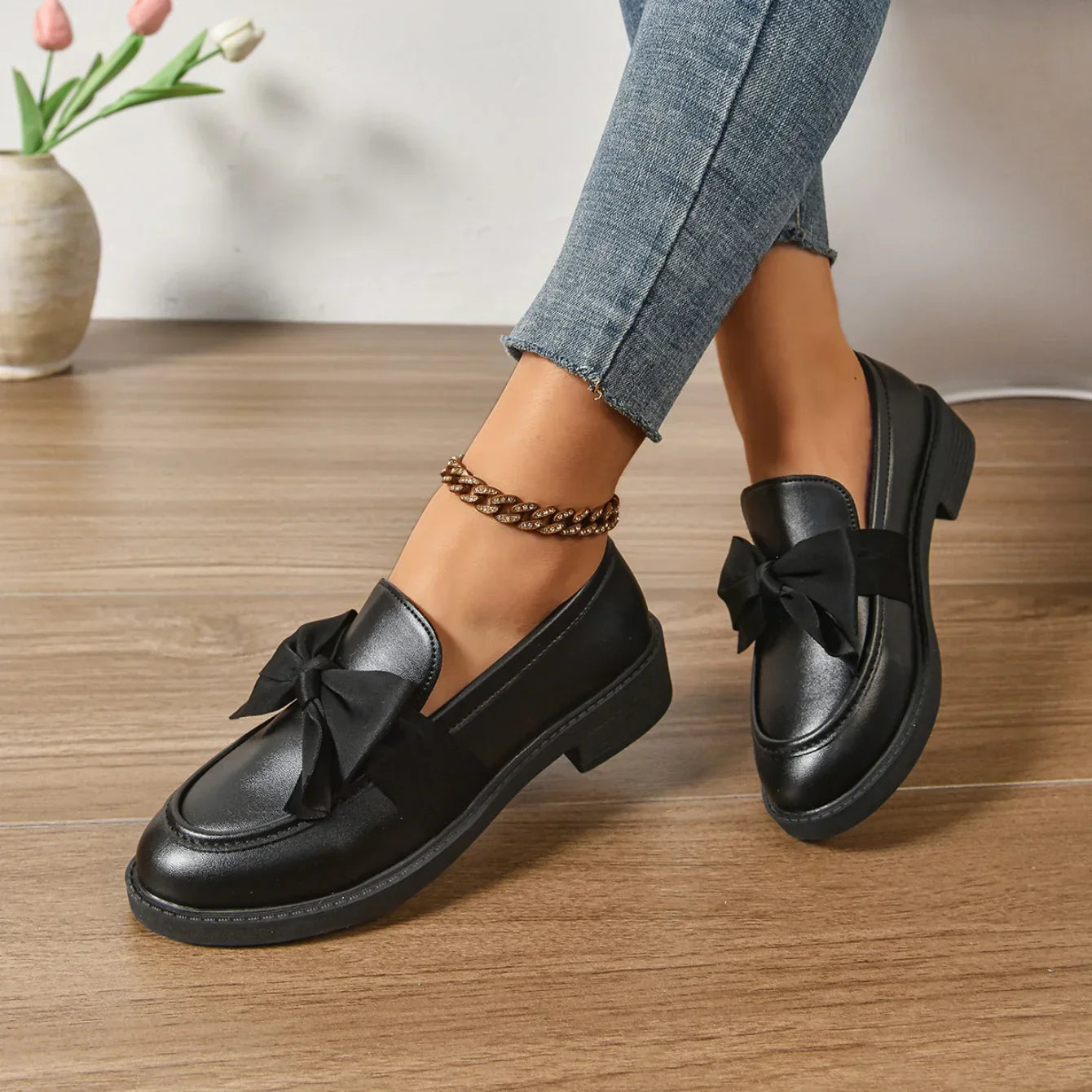 Women's Non-Slip Fabric Slip-On Shoes Corvine