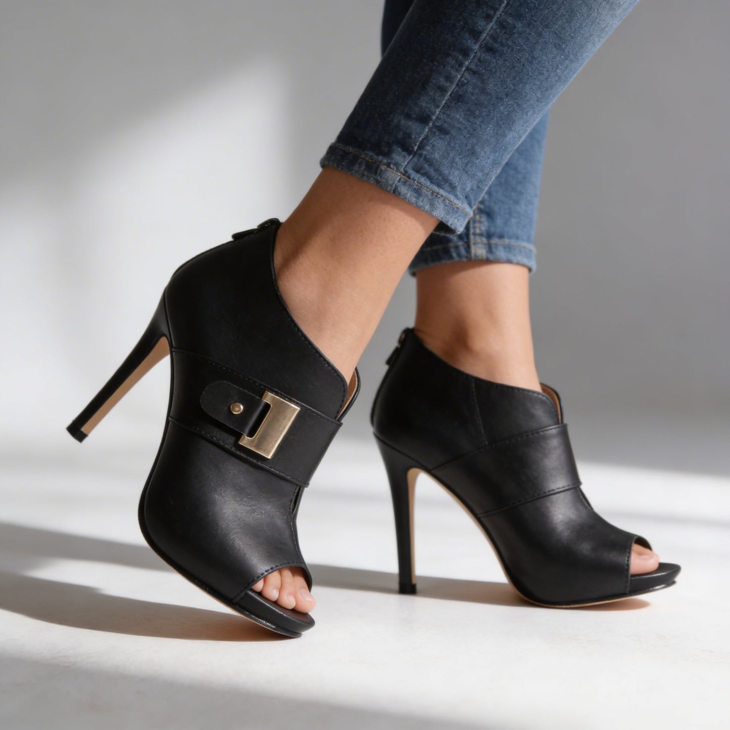 Women's Open Toe Buckle Heels Corvine