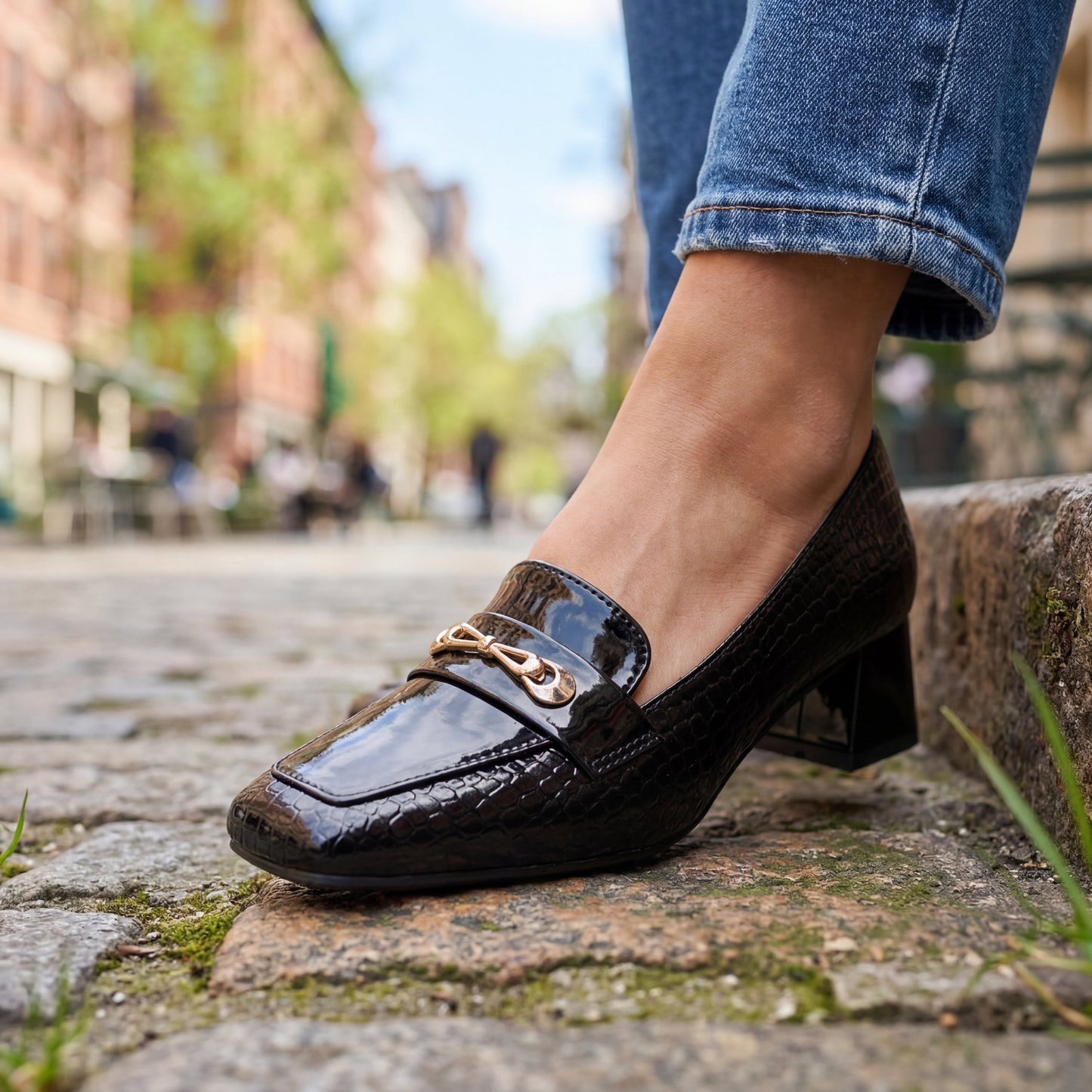 Women's Patent Leather Block Heel Loafers Corvine