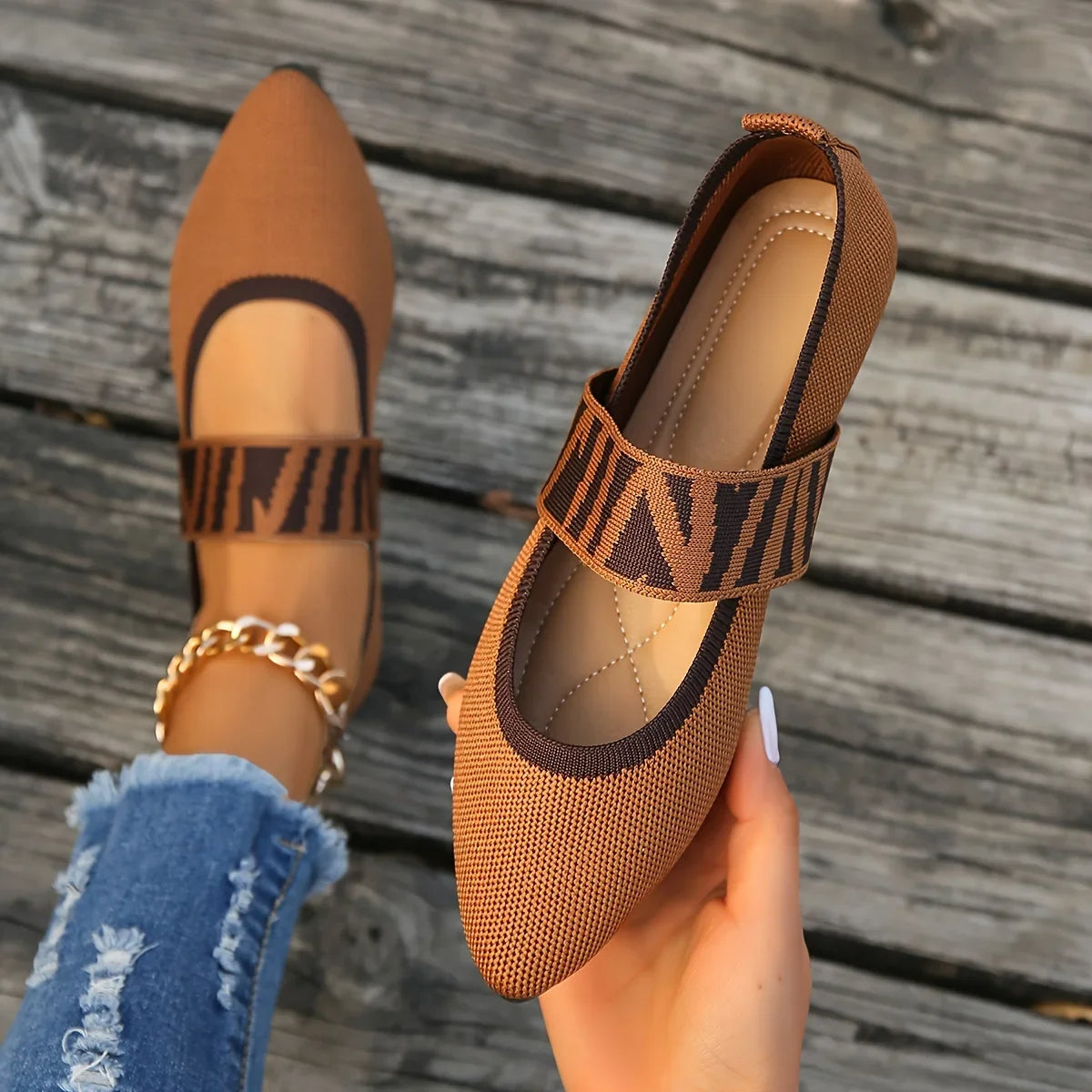 Women's Premium Knit Pointed Toe Flats Corvine