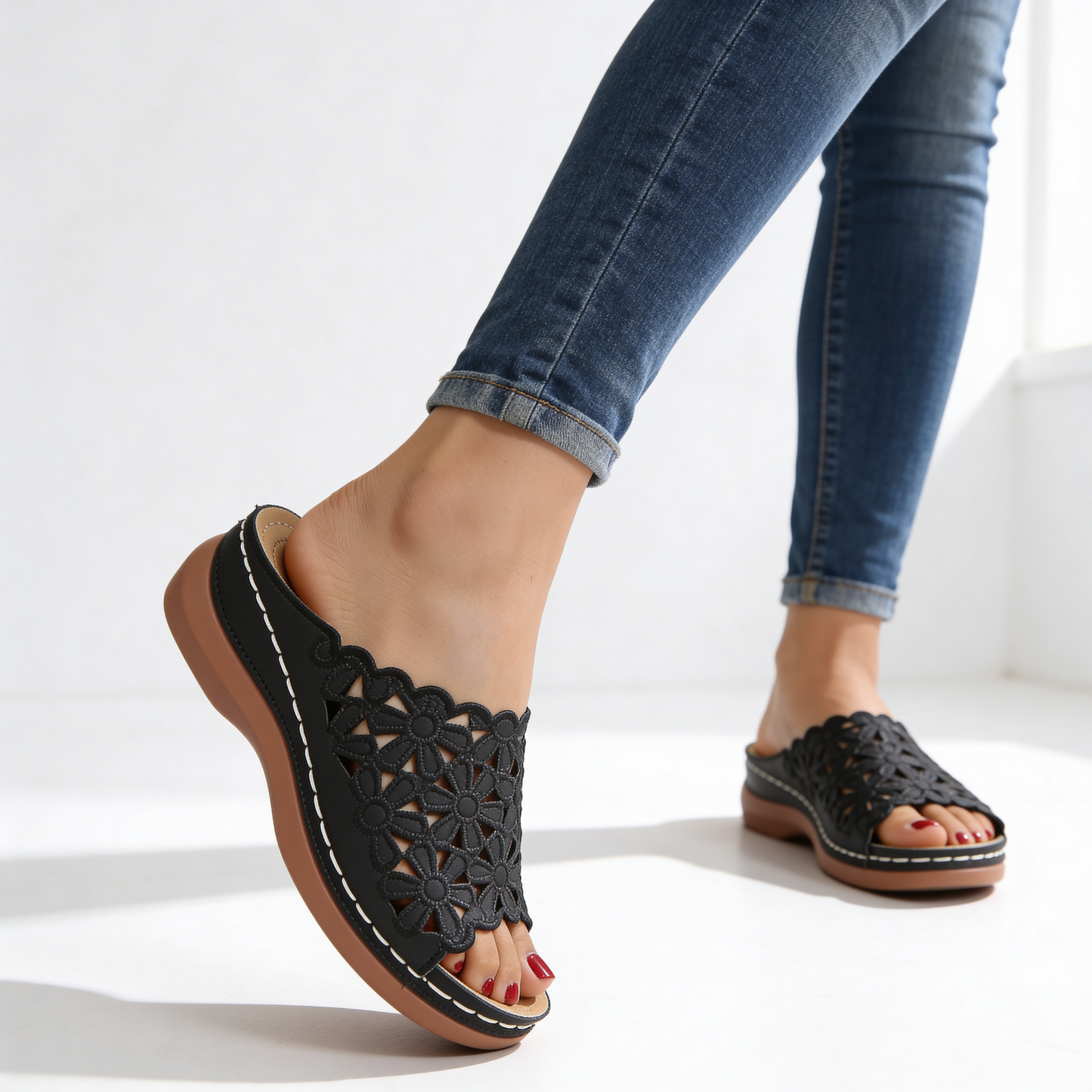 Women's Premium Leather Floral Slide Sandals Corvine