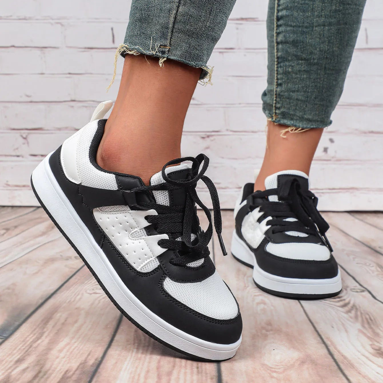 Women's Premium Leather Retro Trainers Corvine