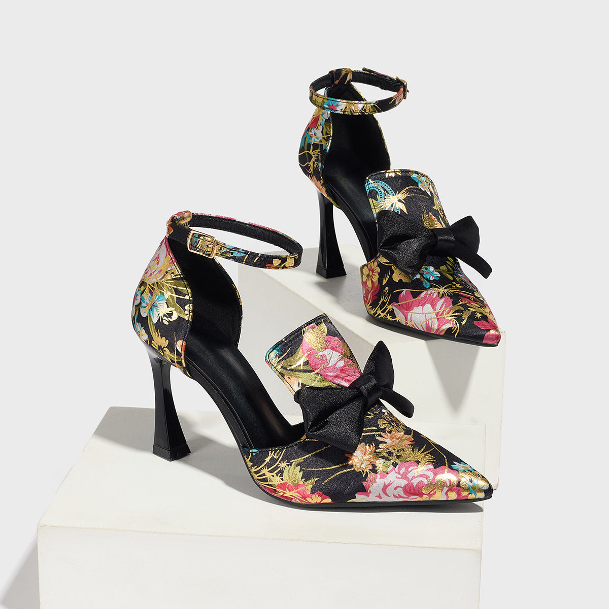 Women's Premium Silk Floral Print Pointed Heels Corvine