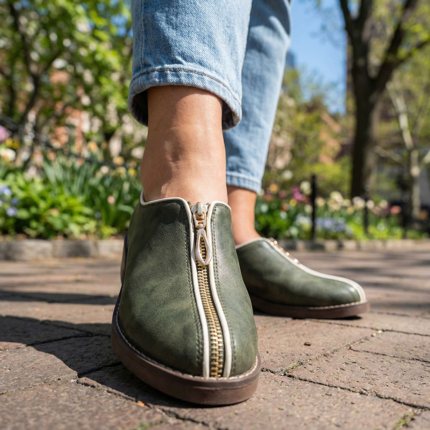 Women's Premium Upper Low-Heel Zipper Shoes Corvine