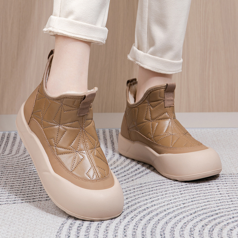 Women's Quilted Plush Lined Slip-On Boots Corvine