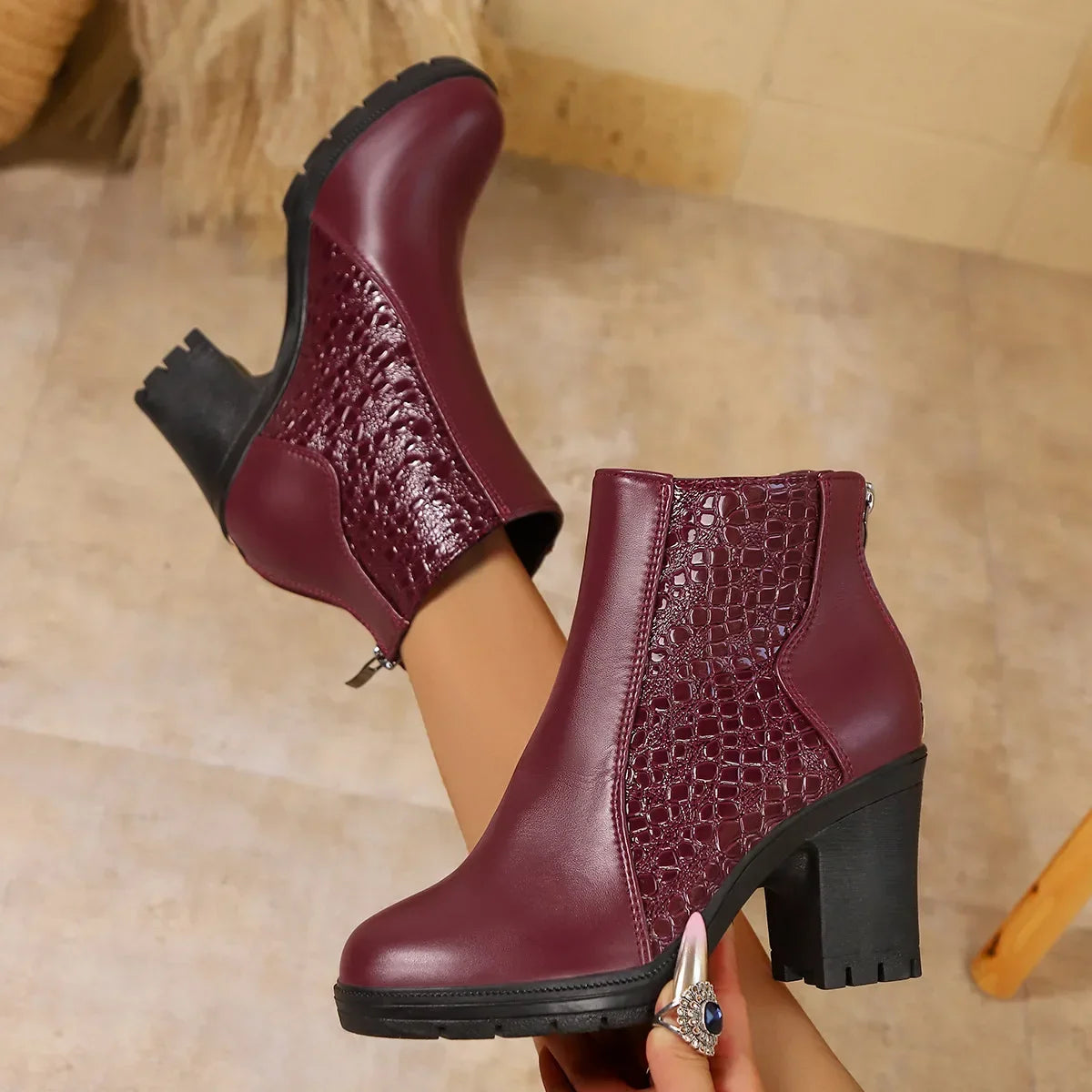 Women's Smooth Leather Black Ankle Boots Corvine