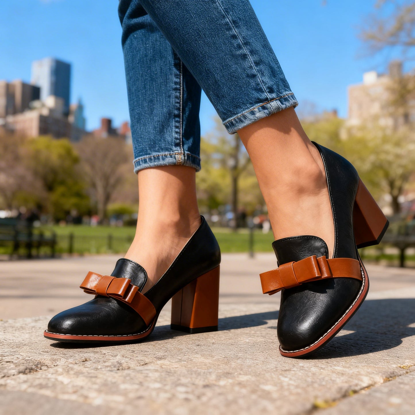 Women's Smooth Leather Bow Strap Loafers Corvine