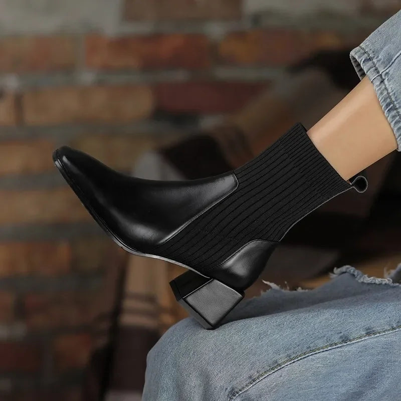 Women's Soft Faux Leather Block Heel Black Boots Corvine