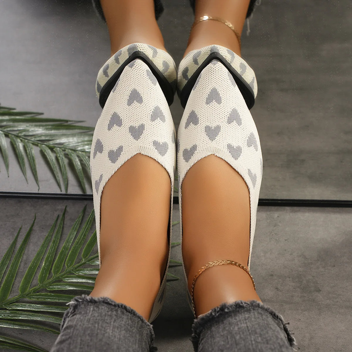 Women's Soft Knit Pointed Toe Loafers Corvine