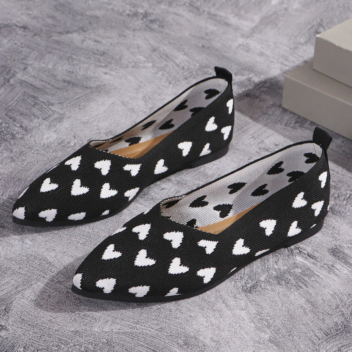 Women's Soft Knit Pointed Toe Loafers Corvine