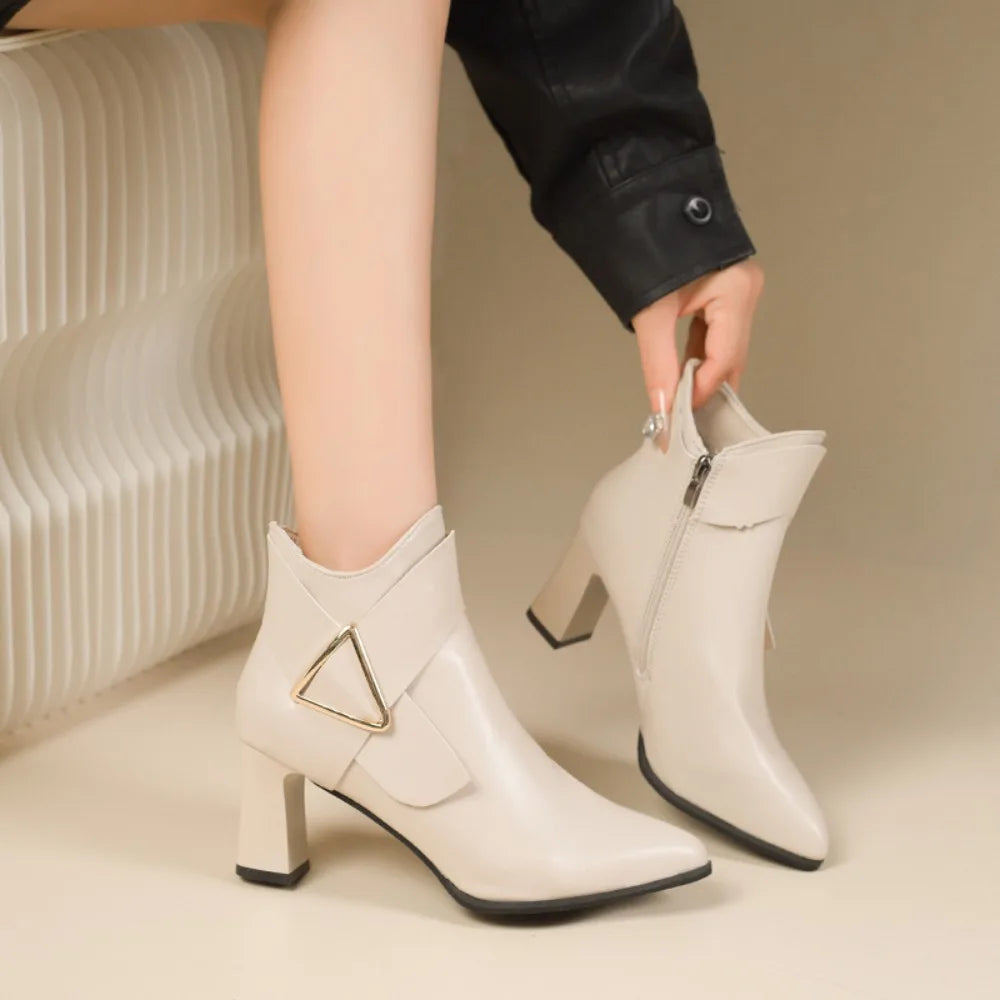Women's Soft Leather Black Ankle Boots Corvine