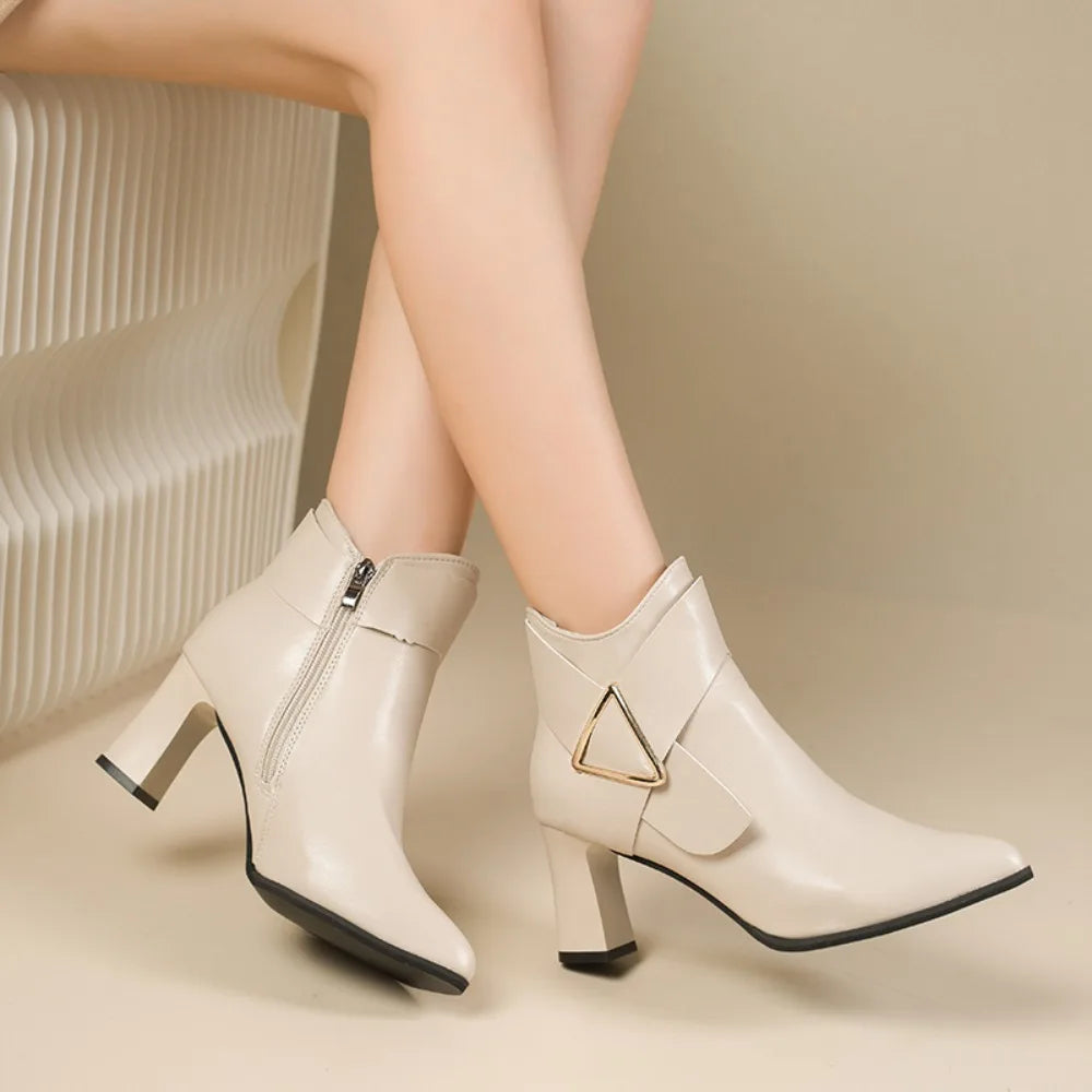 Women's Soft Leather Black Ankle Boots Corvine