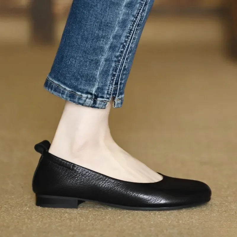 Women's Soft Leather Black Flats Corvine