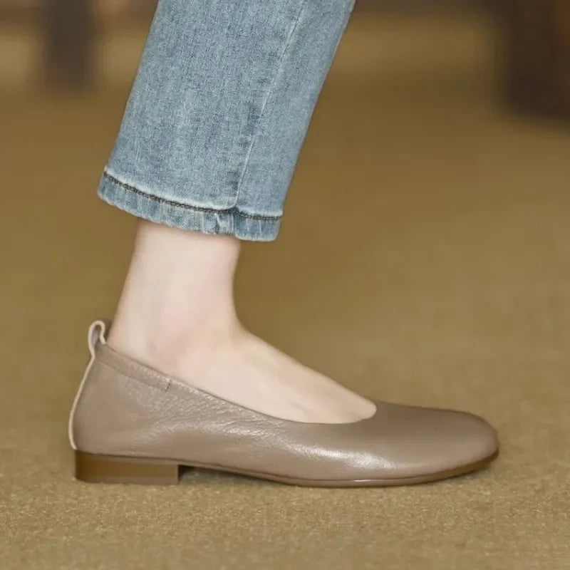 Women's Soft Leather Black Flats Corvine