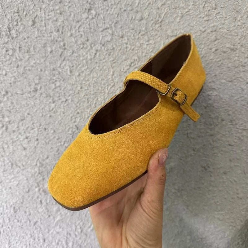 Women's Soft Leather Round Toe Black Flats Corvine