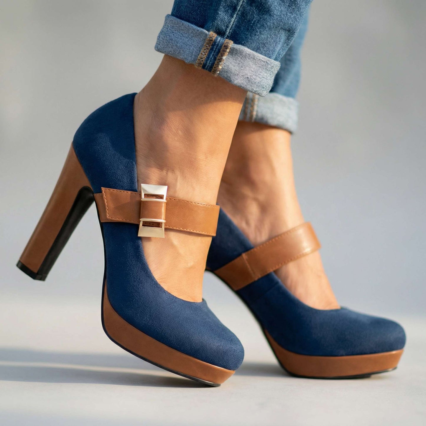 Women's Soft Velvet Block Heel Pumps Corvine