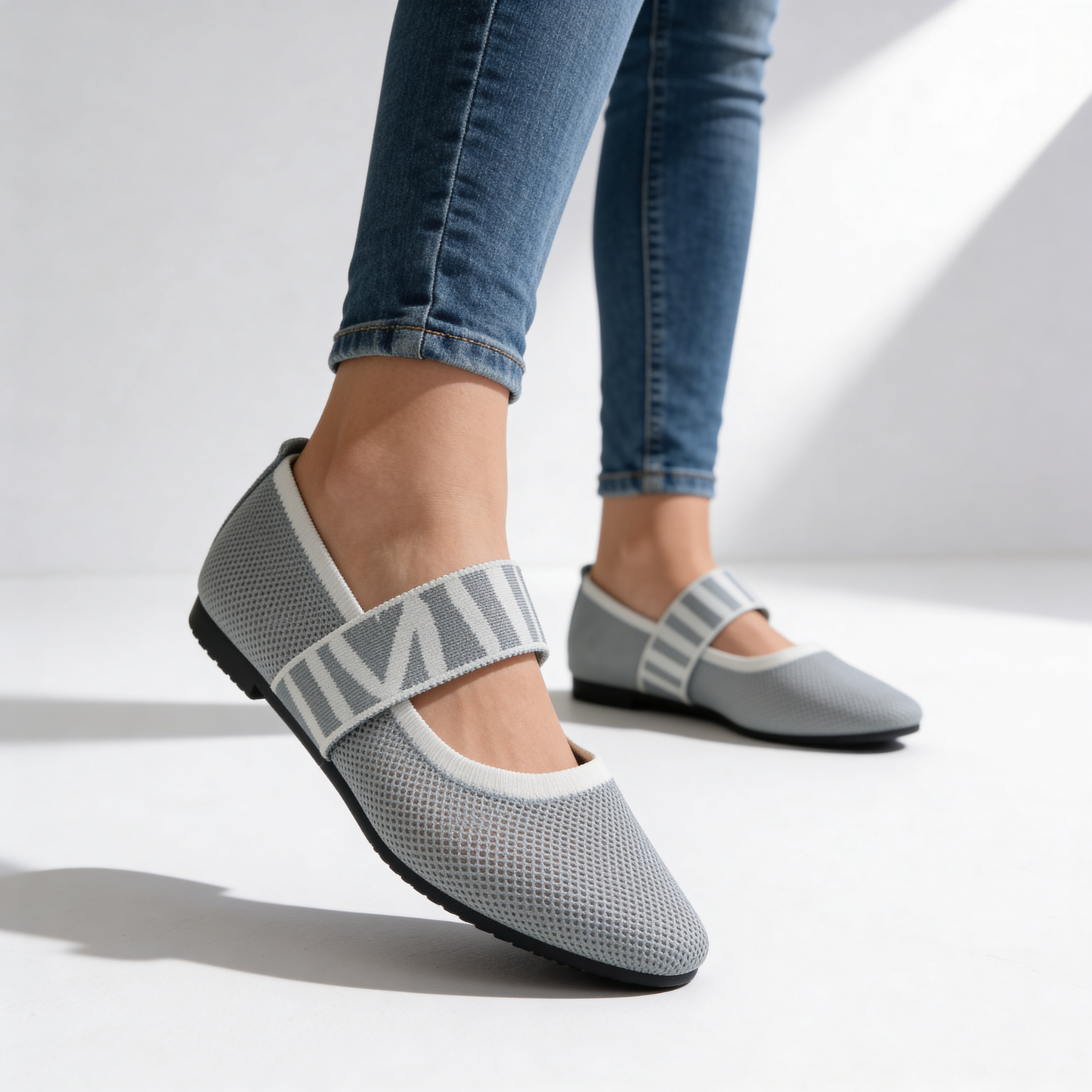 Women's Stretch-Knit Pointed Toe Black Flats Corvine