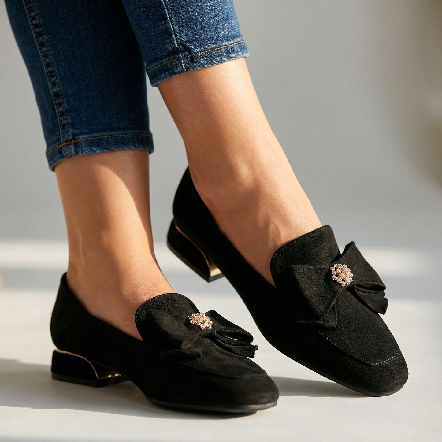Women's Suede Bow Detail Loafers Corvine