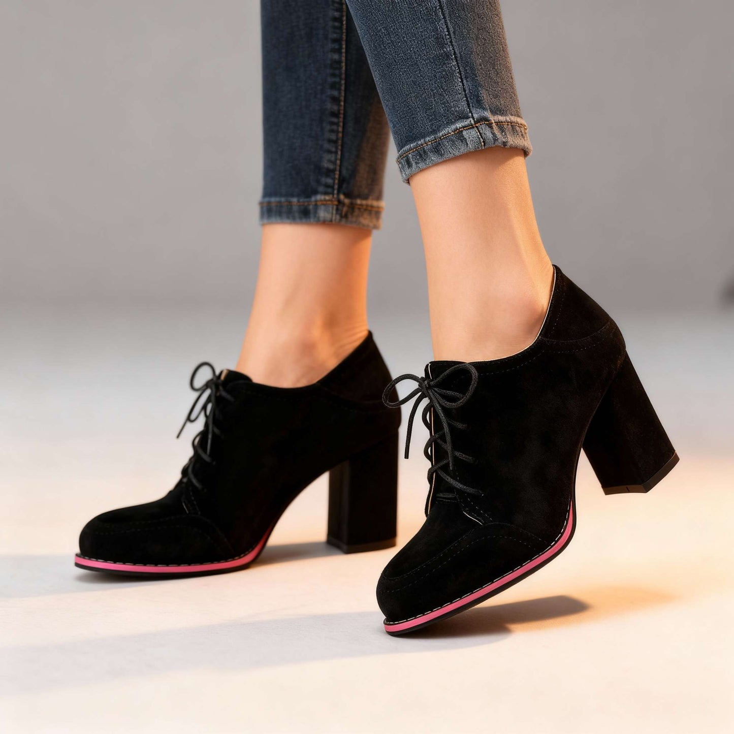 Women's Suede Lace-Up Block Heel Heels Corvine