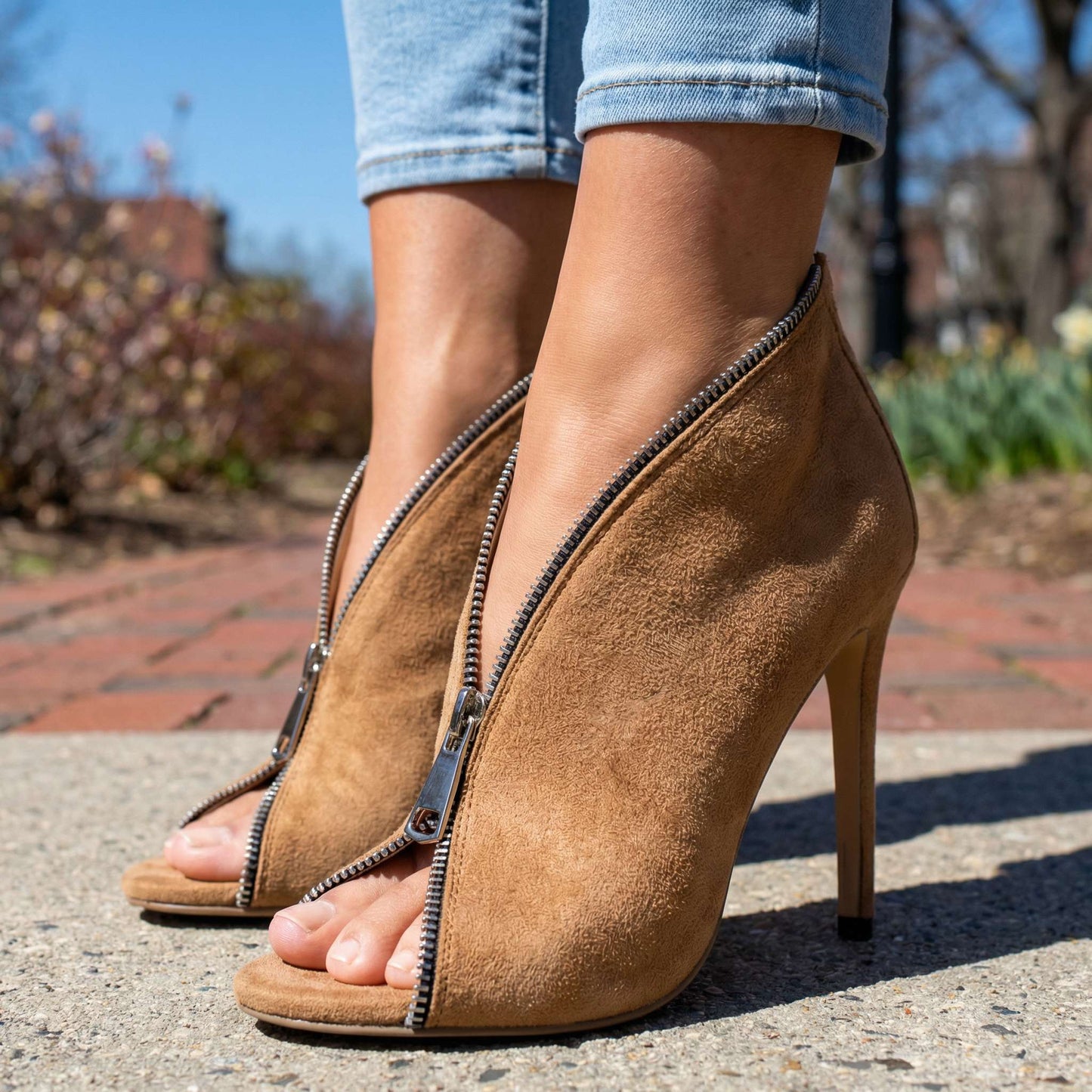 Women's Suede Zipper Black Heels Corvine