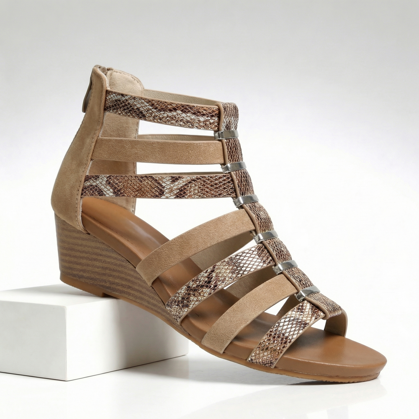 Women's Suede and Textured Leather Wedge Sandals Corvine