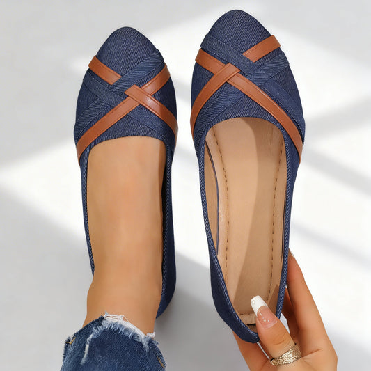 Women’s Textured Canvas Slip-On Flats Corvine