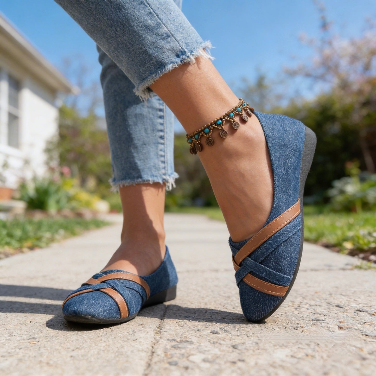 Women’s Textured Canvas Slip-On Flats Corvine