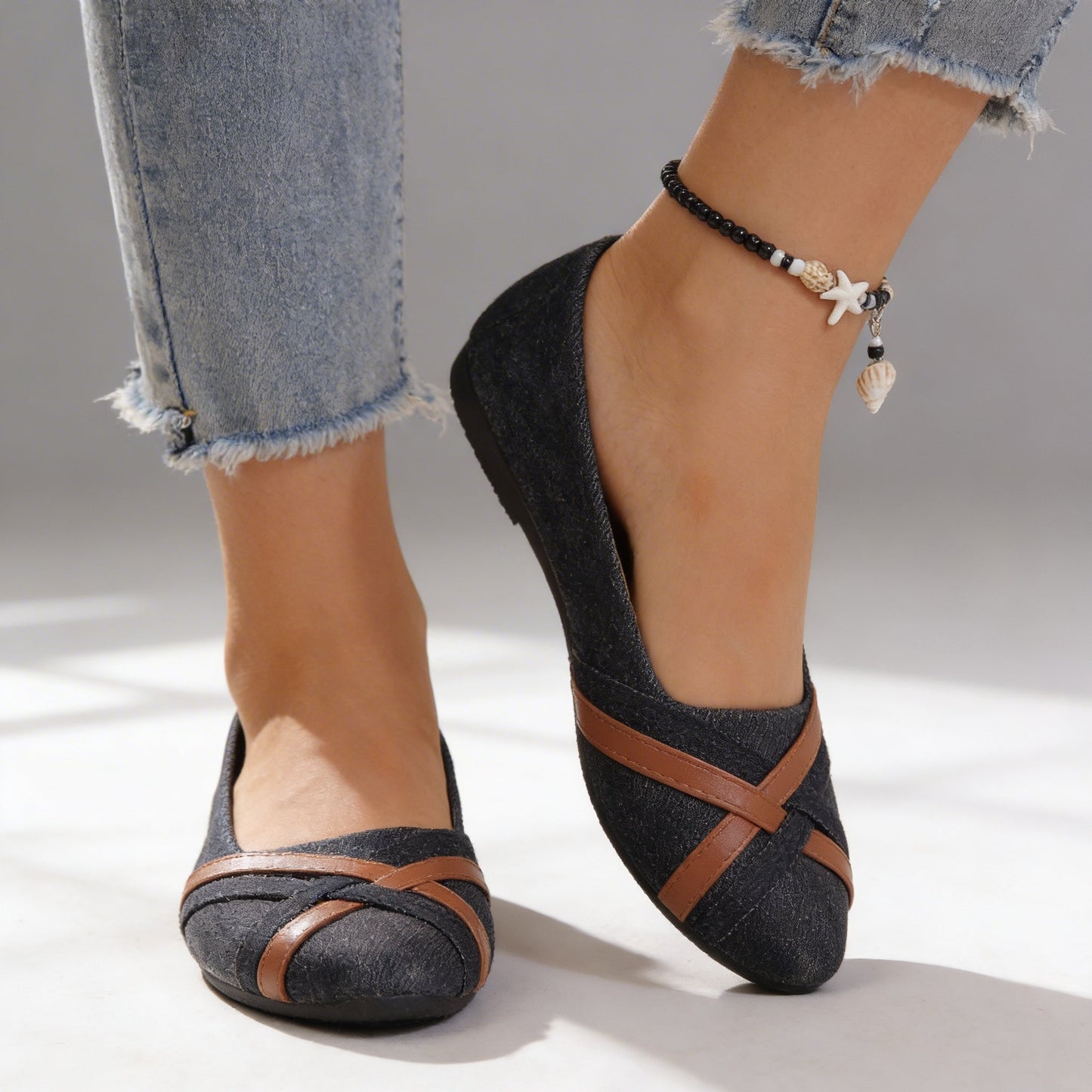 Women’s Textured Canvas Slip-On Flats Corvine