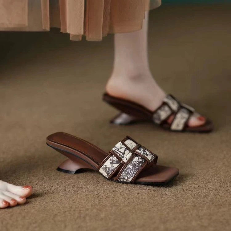 Women's Textured Faux Leather Slide Heels Corvine