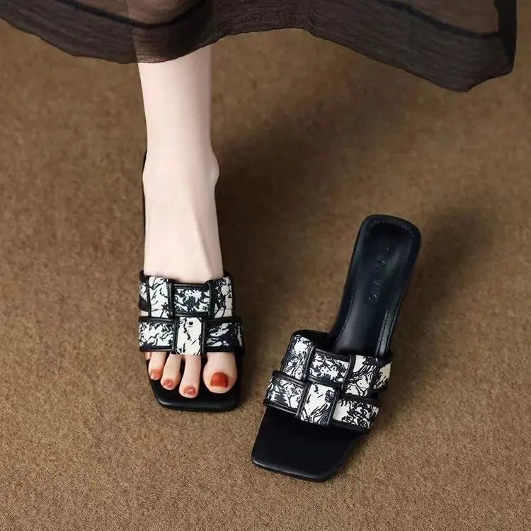 Women's Textured Faux Leather Slide Heels Corvine