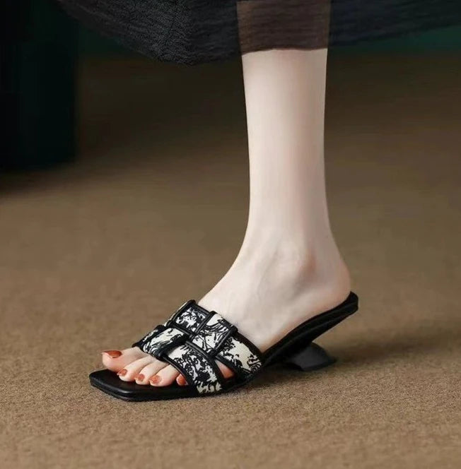 Women's Textured Faux Leather Slide Heels Corvine