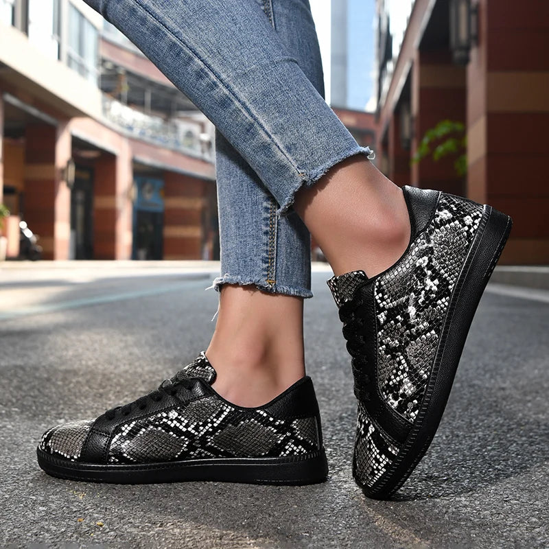 Women's Textured Faux Leather Snakeskin Trainers Corvine
