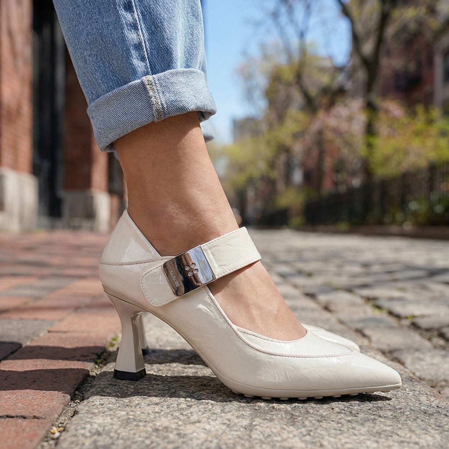 Women's Textured Patent Slip-On Heels Corvine