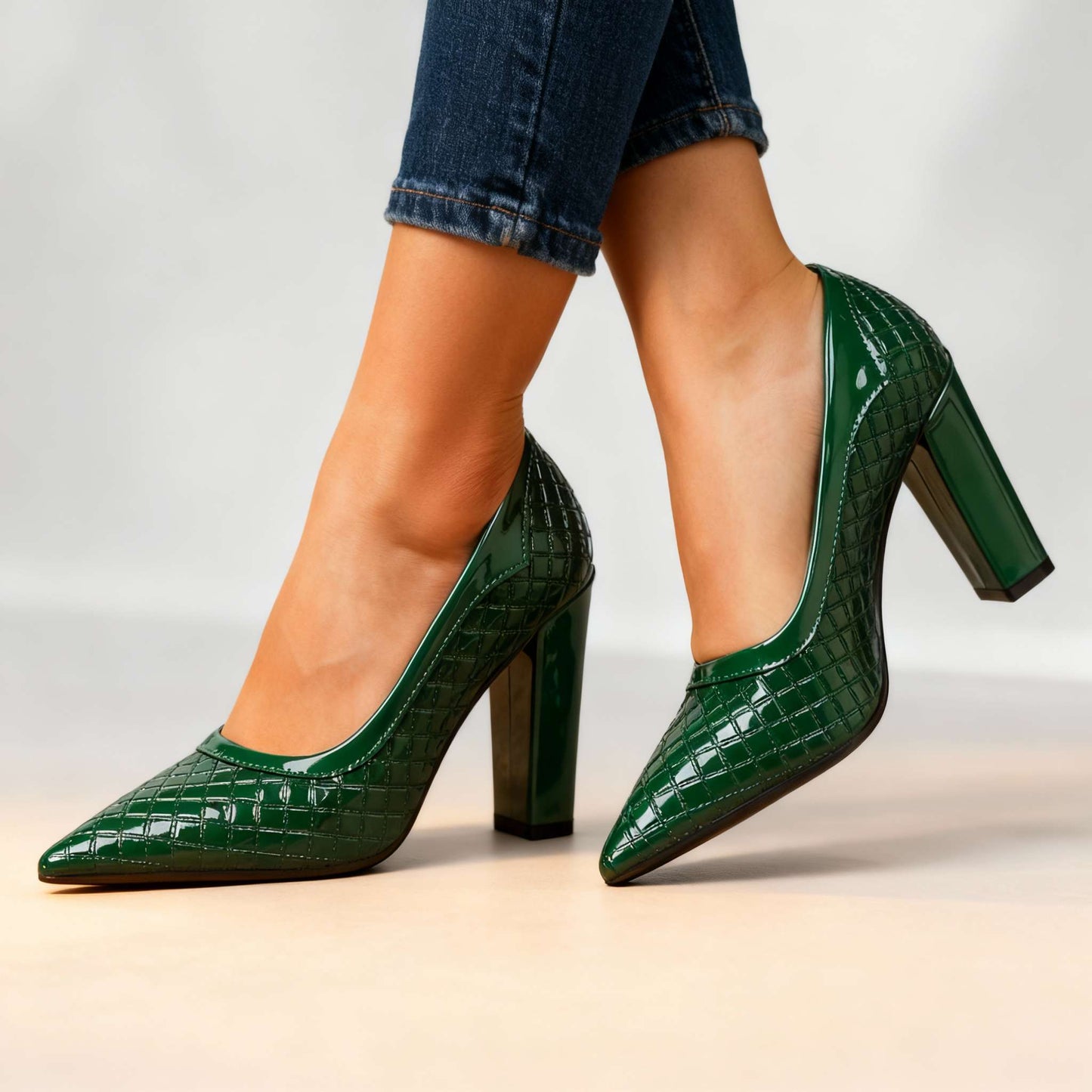 Women's Textured Pointed Heels Corvine