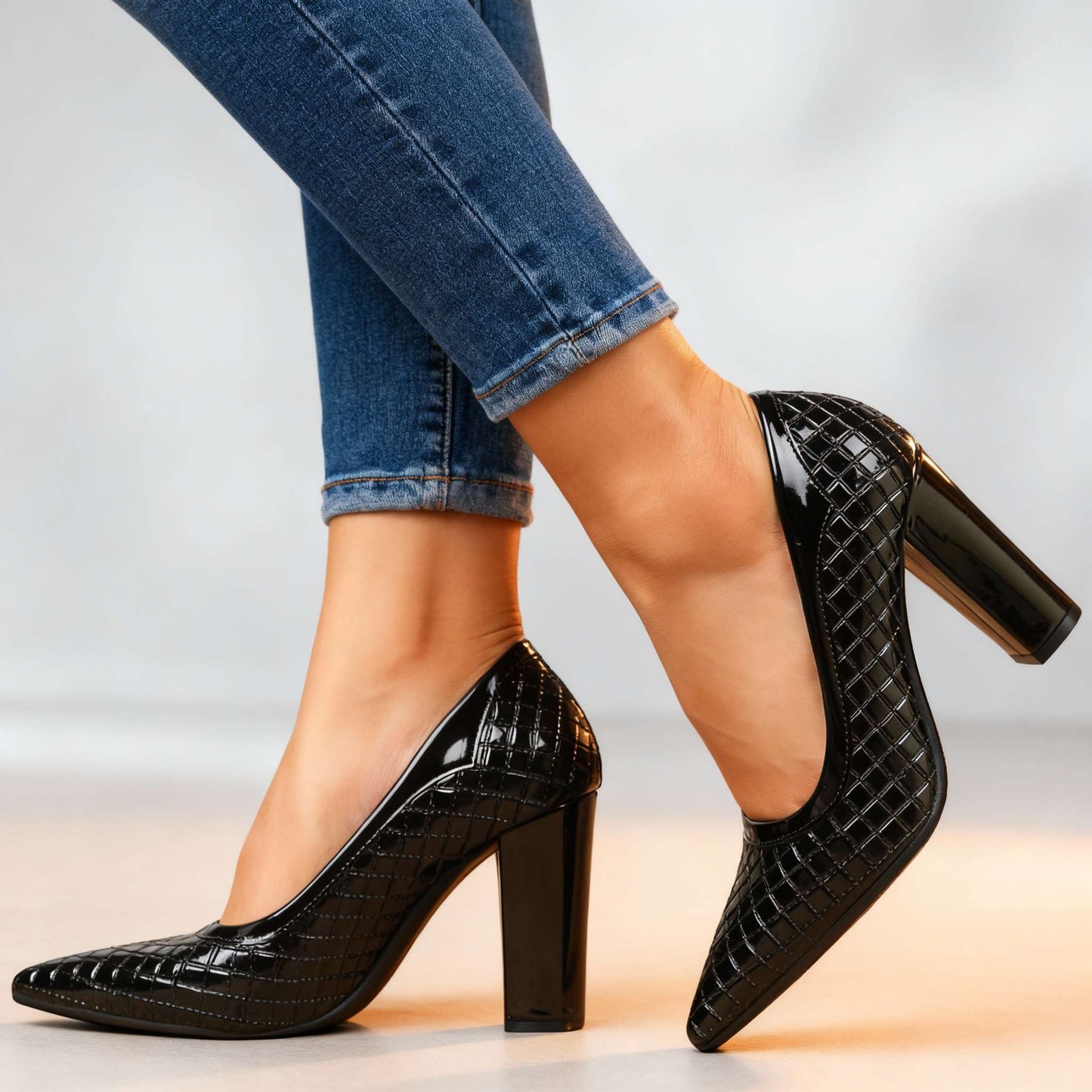 Women's Textured Pointed Heels Corvine