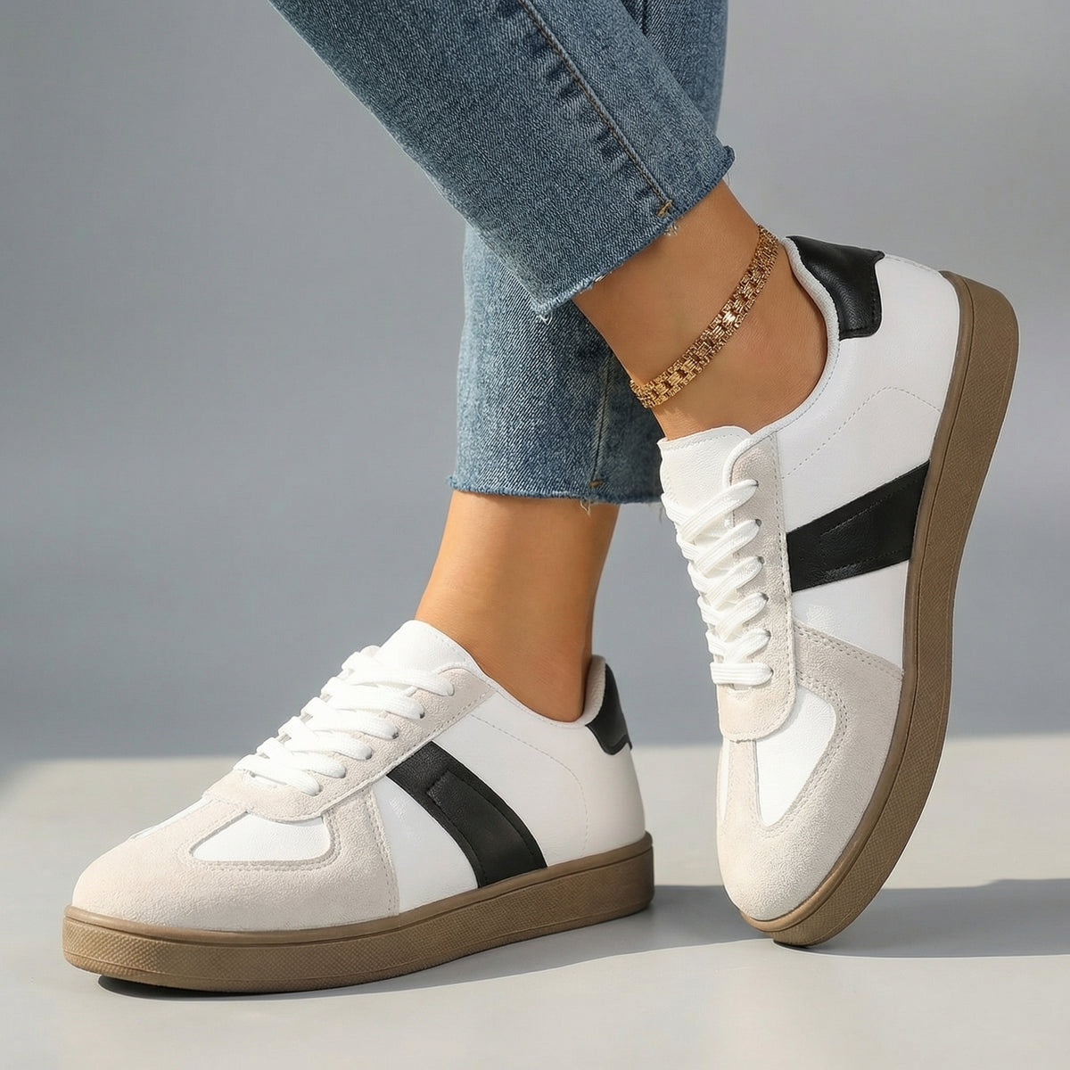 Women's Textured Upper Low-Top Walking Shoes Corvine
